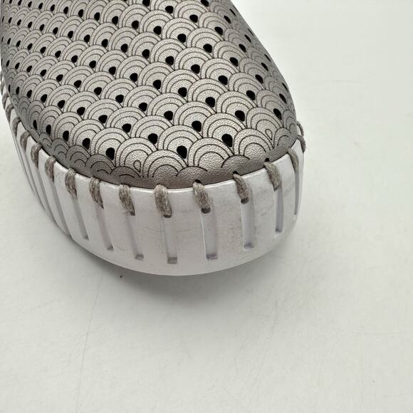 IIse Jacobsen Tulip PU0010 Slip-On Loafer Size US 10 EU 40 Grey Metallic GUC - Picture 14 of 14